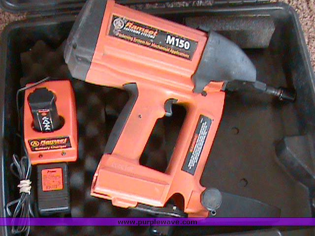 Ramset M150 automatic fastening system with battery and battery charger ...