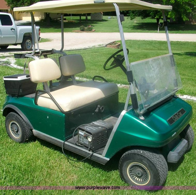 image for item 1014 Glub Car electric golf cart with topper