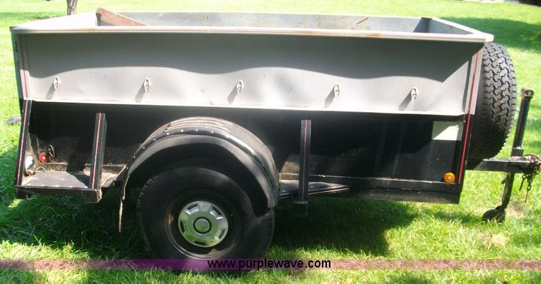 image for item 1022 4' x 8' trailer