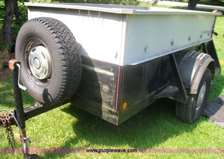 image for item 1022 4' x 8' trailer