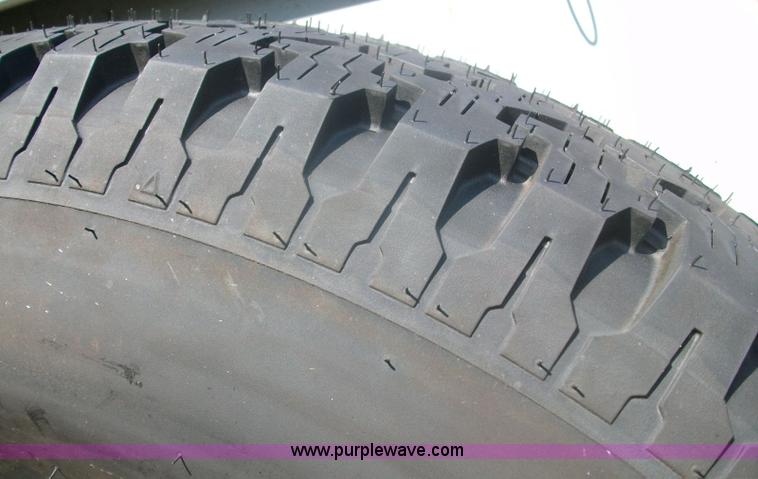 image for item 1022 4' x 8' trailer