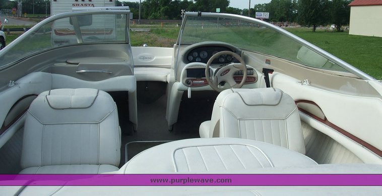 image for item 2071 1998 Bayliner 1850SE boat with trailer