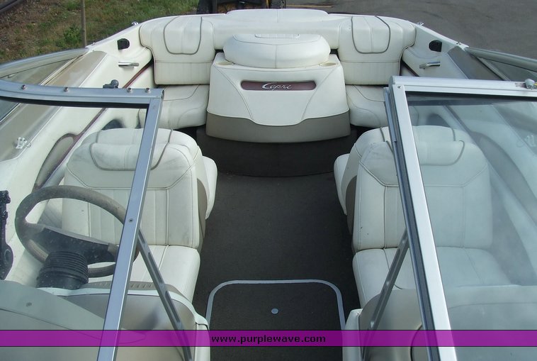 image for item 2071 1998 Bayliner 1850SE boat with trailer