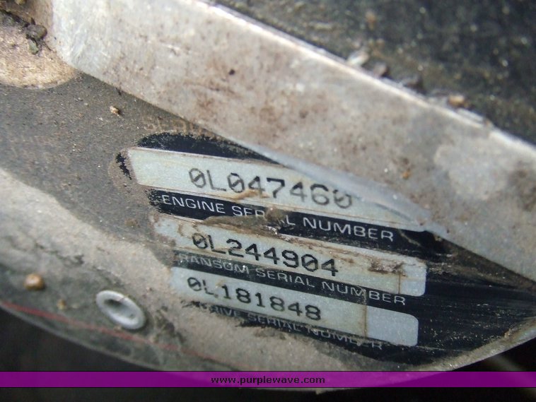 image for item 2071 1998 Bayliner 1850SE boat with trailer