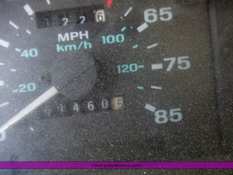 image for item 2077 1994 Ford Ranger XLT pickup truck