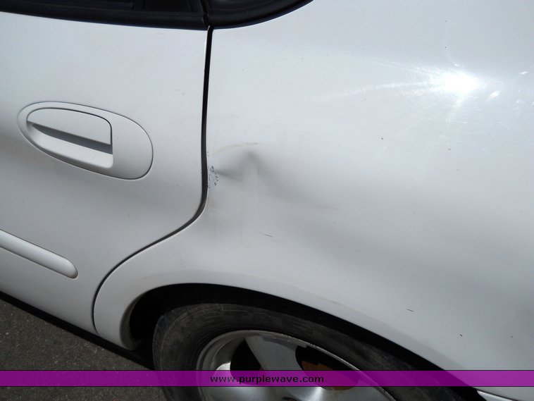 image for item 2078 2002 Ford Taurus SES