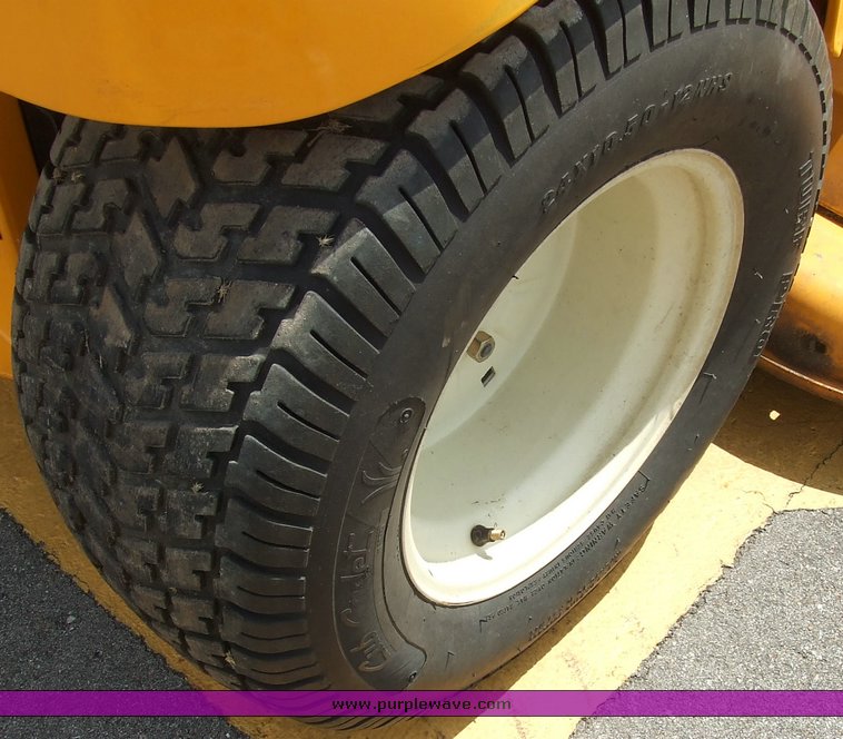 image for item 2081 Cub Cadet GT3200 riding mower