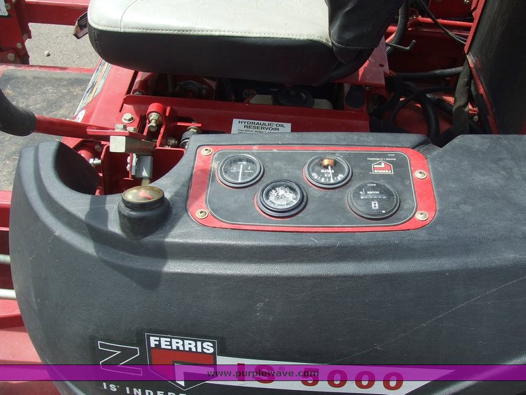 image for item 2082 Ferris IS 5000Z riding lawn mower