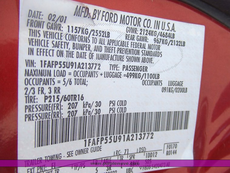 image for item 2108 2001 Ford Taurus SES