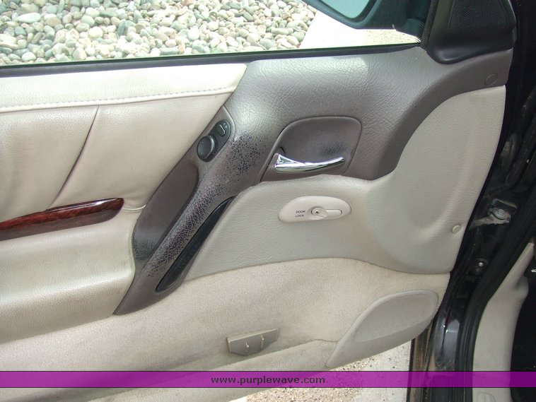 image for item 2110 1998 Cadillac Catera