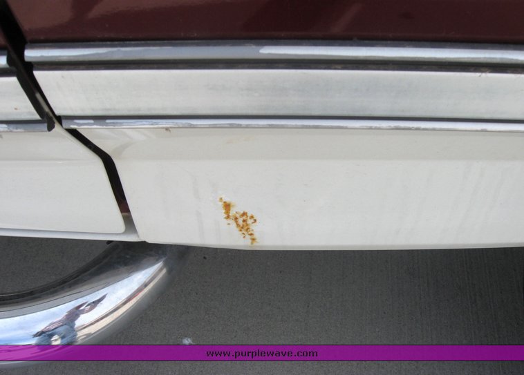 image for item 2279 1990 Ford Bronco XLT