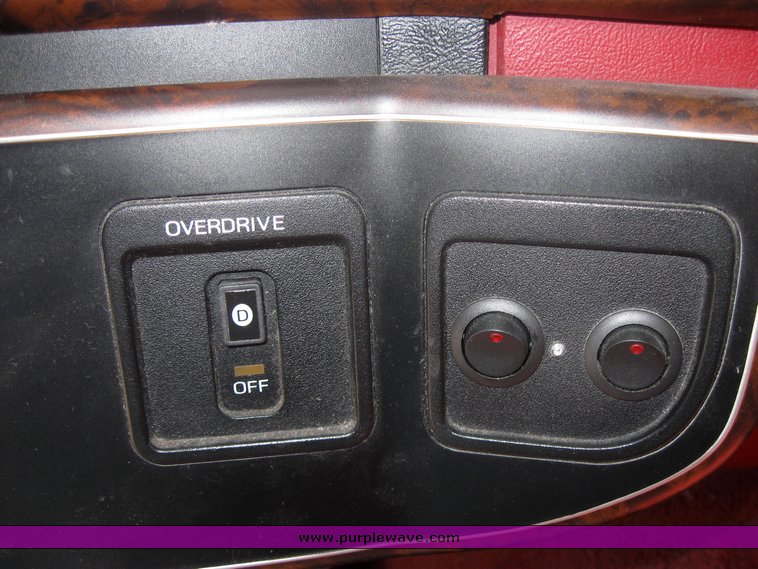 image for item 2279 1990 Ford Bronco XLT