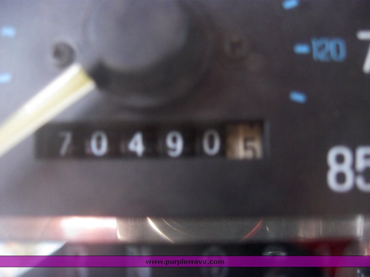 image for item 2279 1990 Ford Bronco XLT