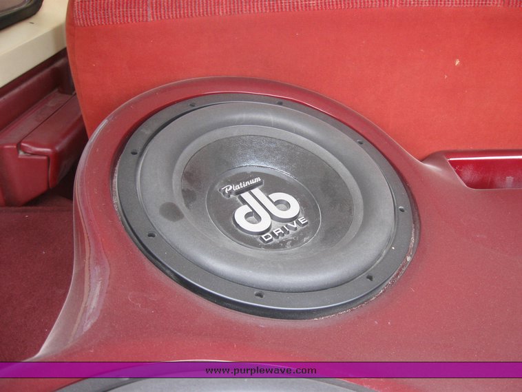 image for item 2279 1990 Ford Bronco XLT