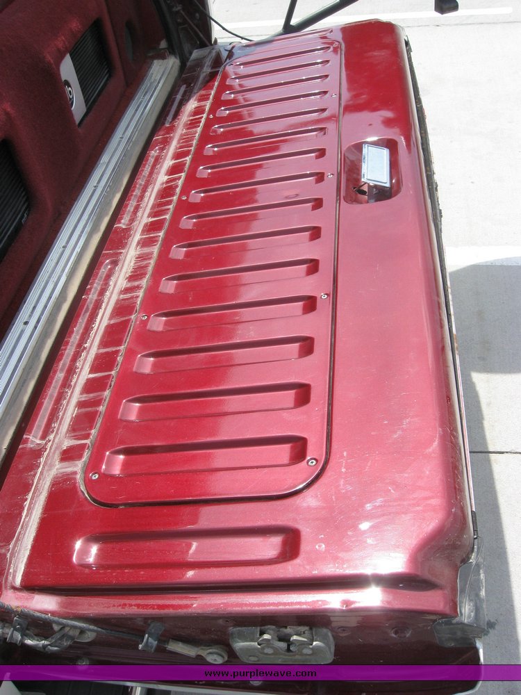 image for item 2279 1990 Ford Bronco XLT