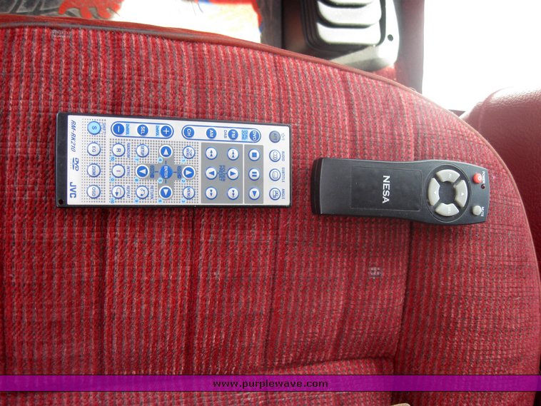 image for item 2279 1990 Ford Bronco XLT