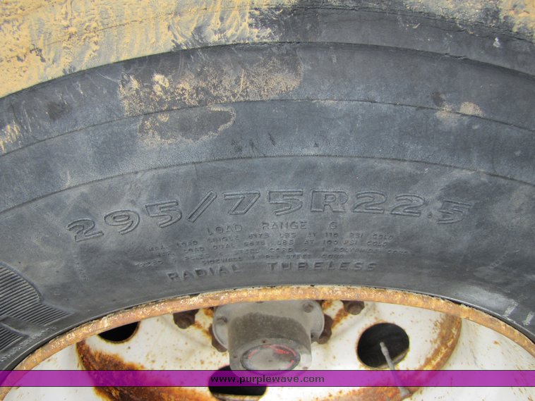 image for item 3327 1996 Dorsey AIDT-ESCG 53' van trailer