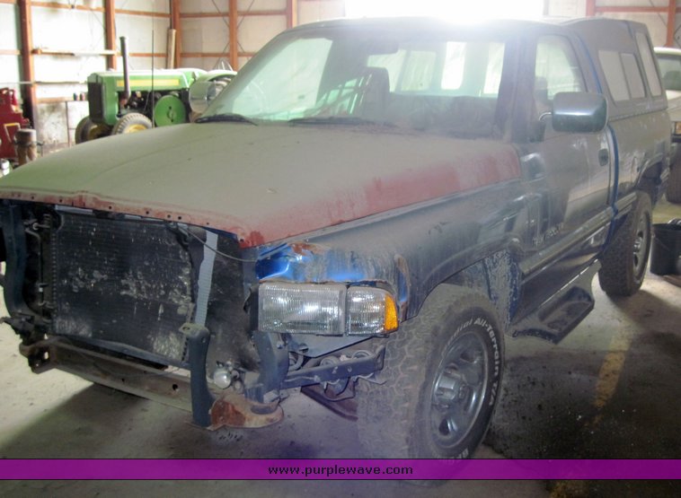 image for item 3913 1994 Dodge Ram 1500