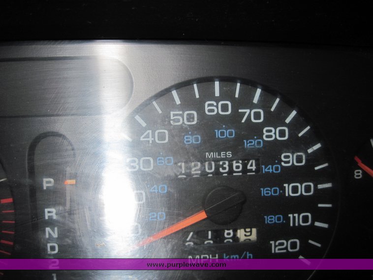 image for item 3913 1994 Dodge Ram 1500