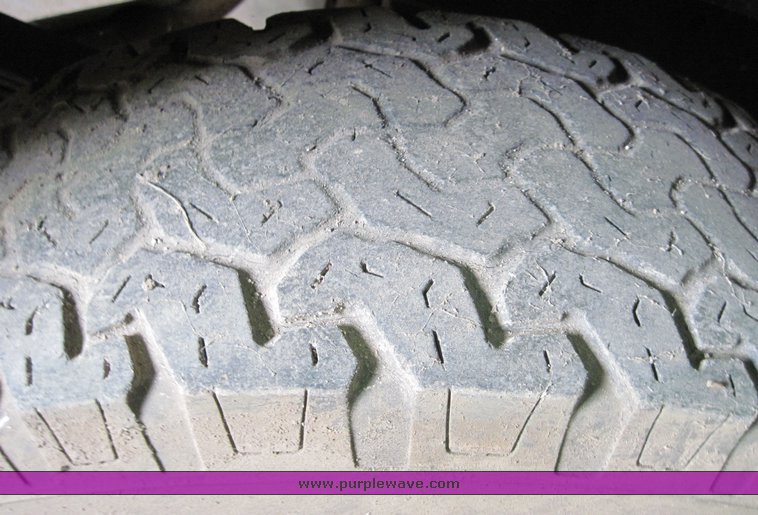 image for item 3913 1994 Dodge Ram 1500