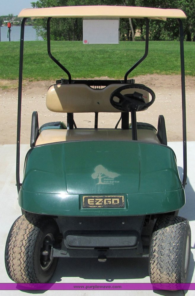 image for item 4610 2002 E2-GO electric golf cart