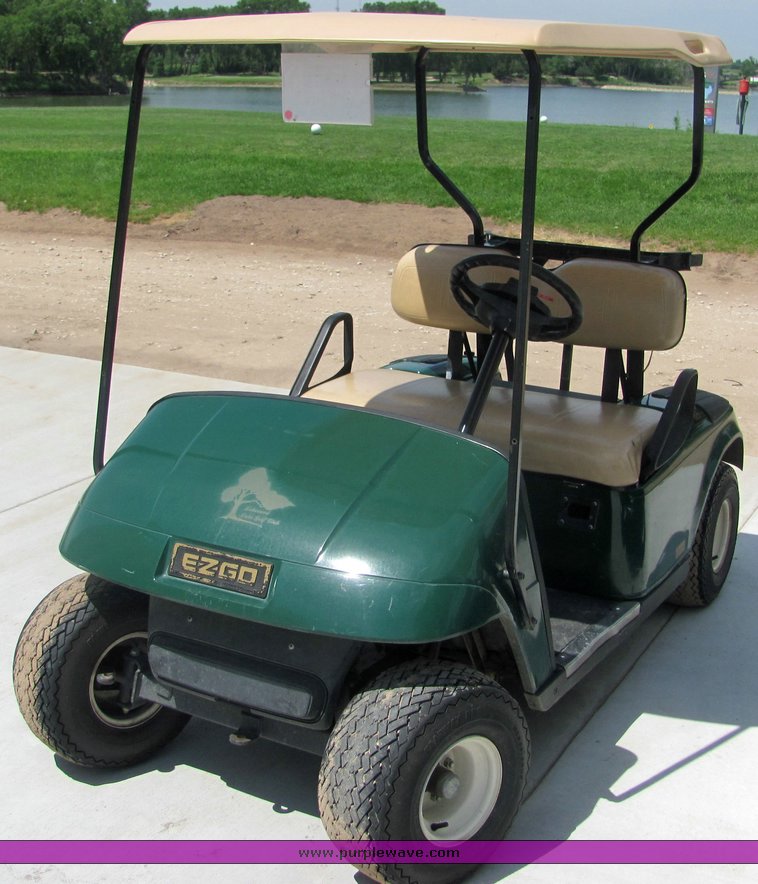 image for item 4610 2002 E2-GO electric golf cart