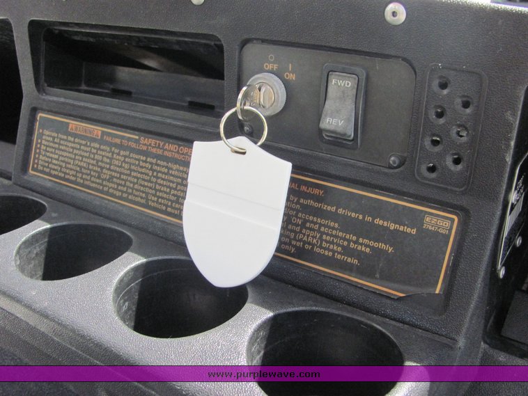 image for item 4610 2002 E2-GO electric golf cart