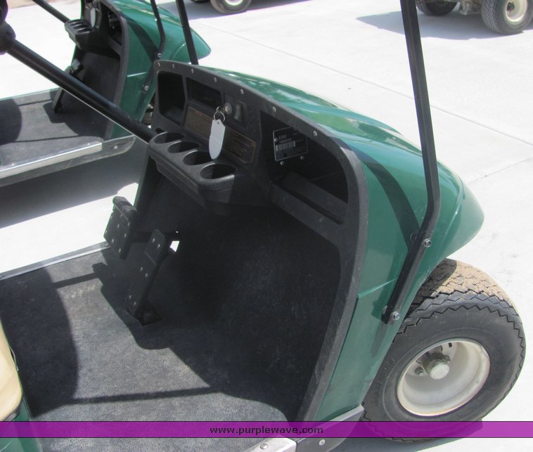image for item 4610 2002 E2-GO electric golf cart