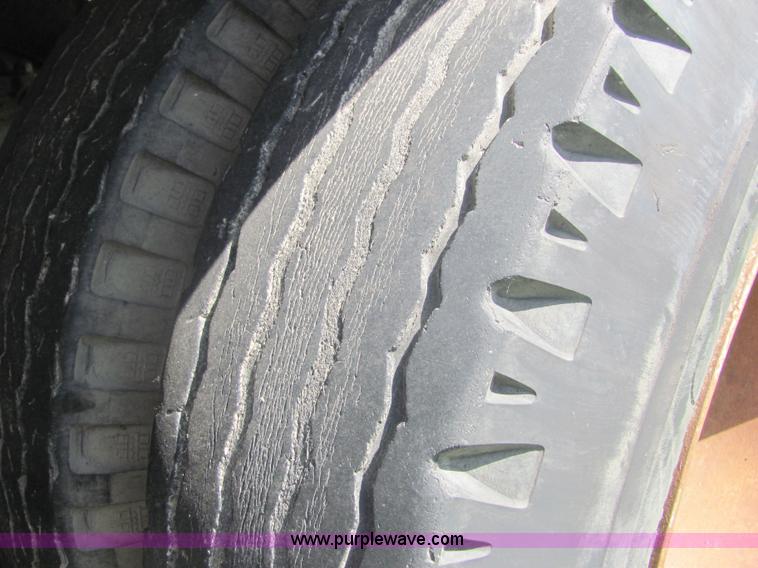 image for item 4613 1971 Great Dane 45' enclosed trailer