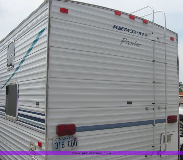 image for item 4626 2001 Prowler North West Edition 37' travel trailer