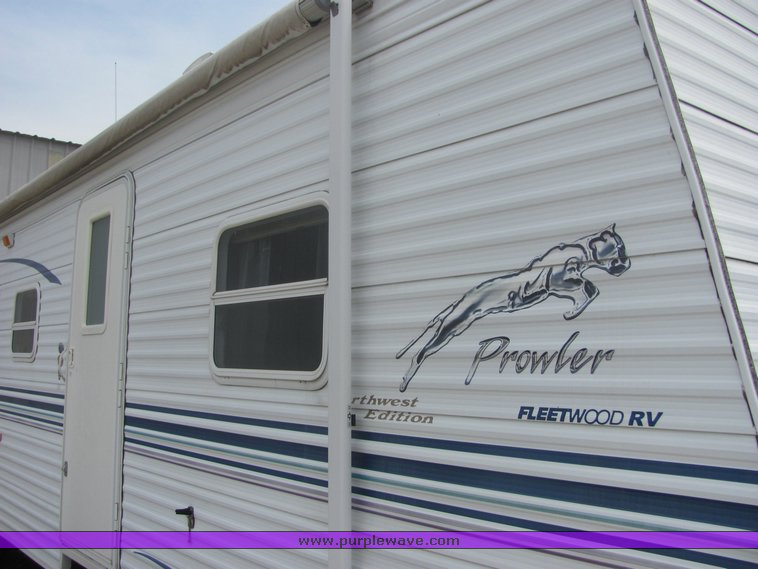 image for item 4626 2001 Prowler North West Edition 37' travel trailer