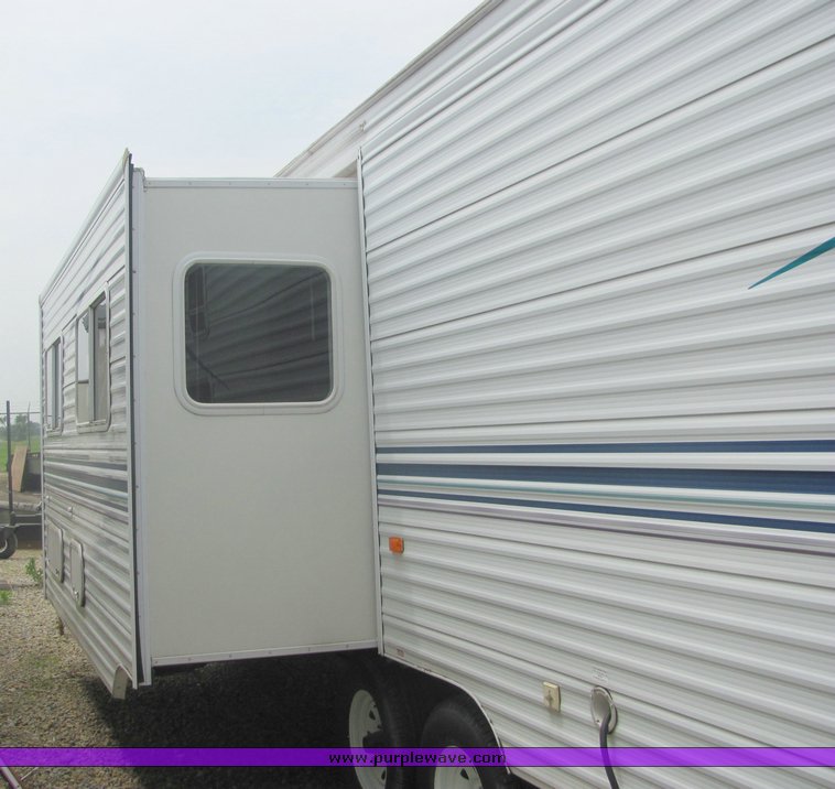 image for item 4626 2001 Prowler North West Edition 37' travel trailer