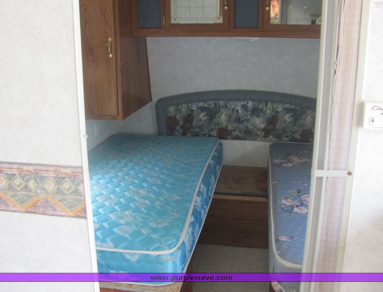 image for item 4626 2001 Prowler North West Edition 37' travel trailer