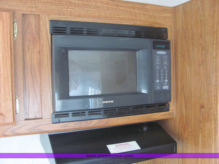 image for item 4626 2001 Prowler North West Edition 37' travel trailer