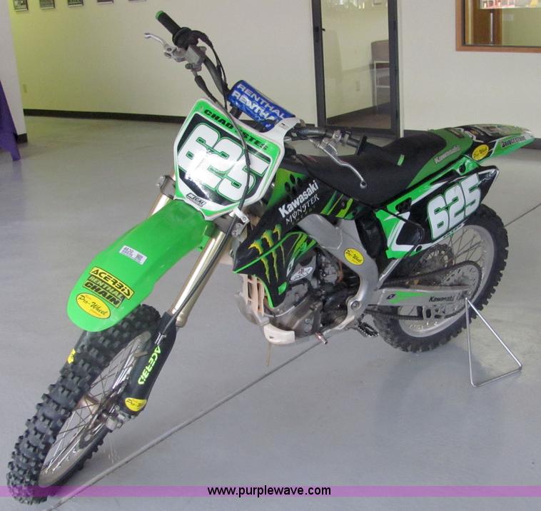 image for item 4630 2006 Kawasaki KX250F dirt bike