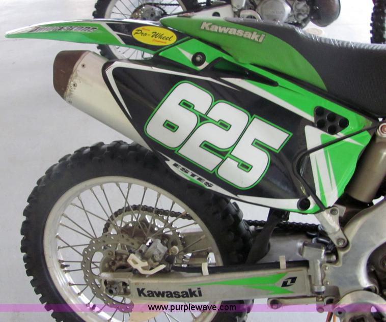 image for item 4630 2006 Kawasaki KX250F dirt bike