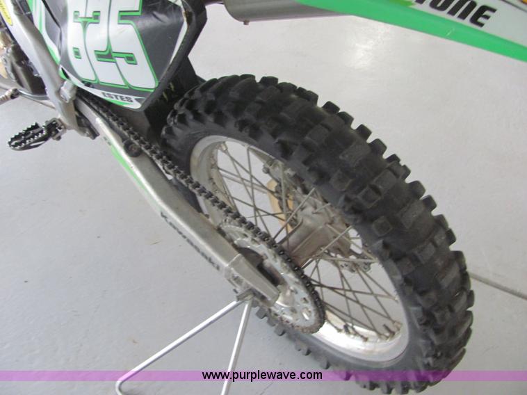 image for item 4630 2006 Kawasaki KX250F dirt bike