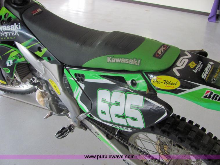 image for item 4630 2006 Kawasaki KX250F dirt bike