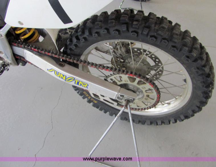 image for item 4631 2002 Honda CR250 dirt bike