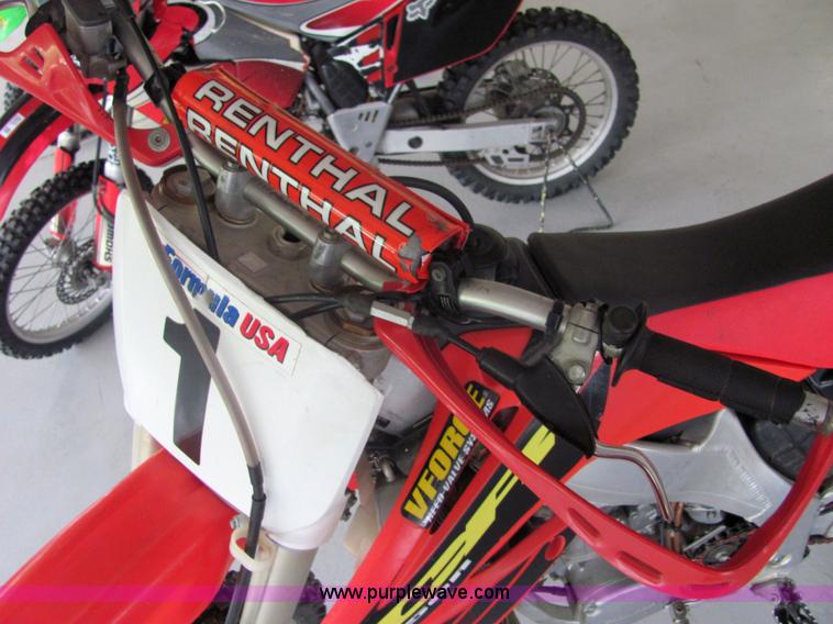image for item 4631 2002 Honda CR250 dirt bike