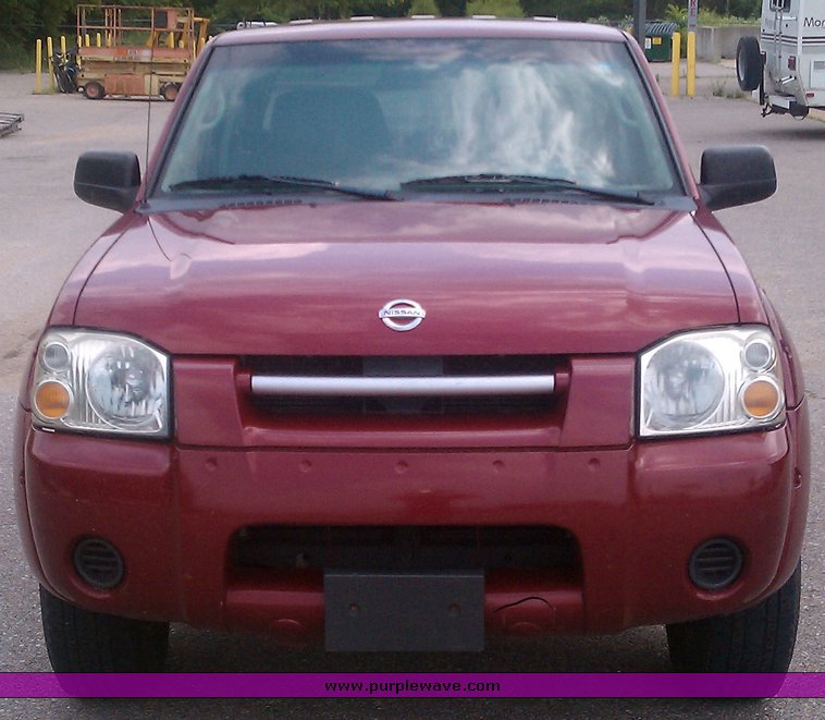 image for item 6111 2004 Nissan Frontier XE