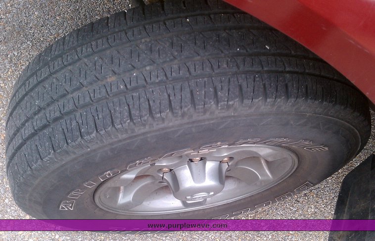 image for item 6111 2004 Nissan Frontier XE