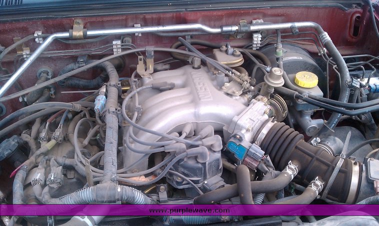 image for item 6111 2004 Nissan Frontier XE