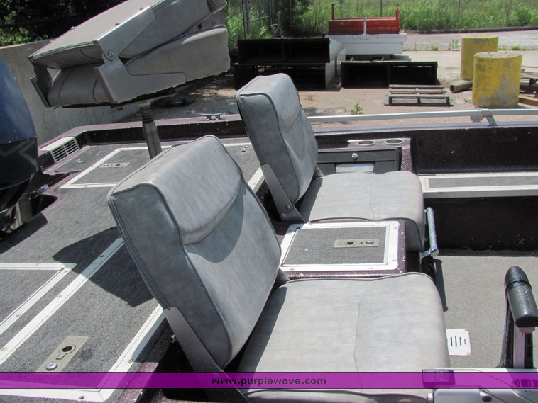 image for item 6115 1978 Cajun 17' boat