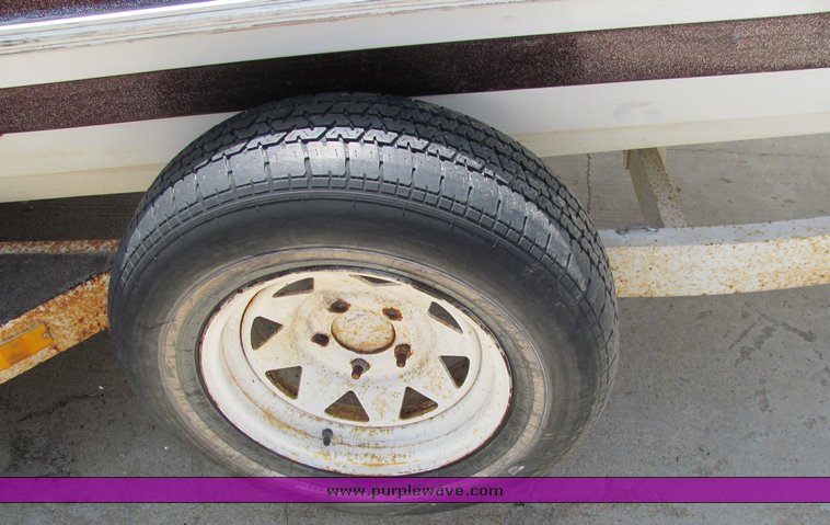 image for item 6115 1978 Cajun 17' boat