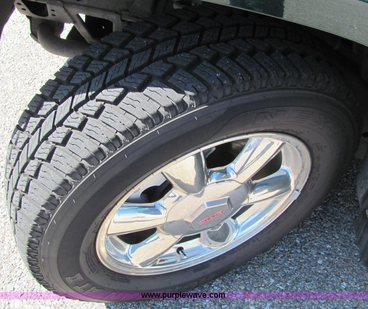 image for item 6187 2002 GMC Envoy