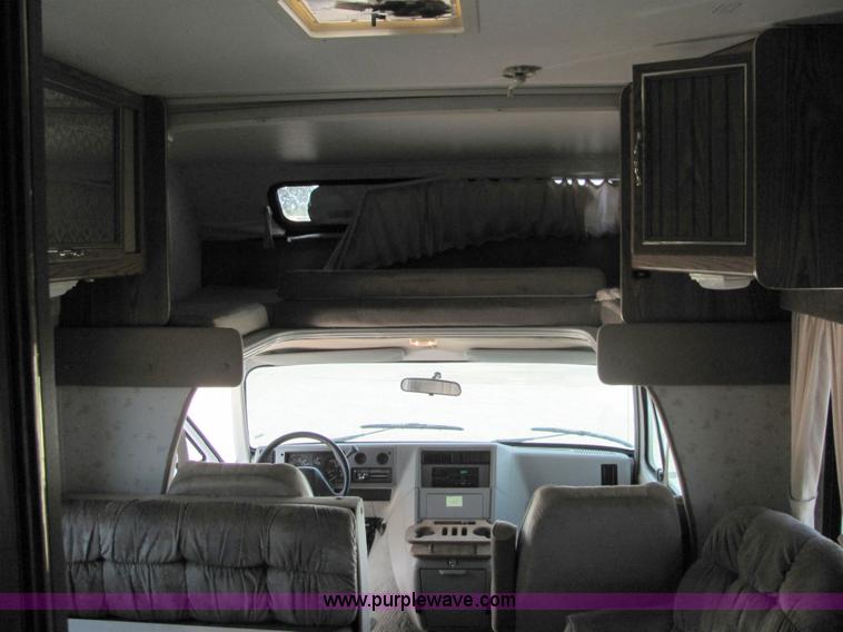 image for item 6188 1994 Chevrolet G30 Montego motor home