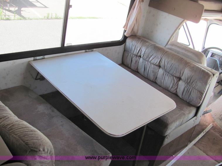 image for item 6188 1994 Chevrolet G30 Montego motor home