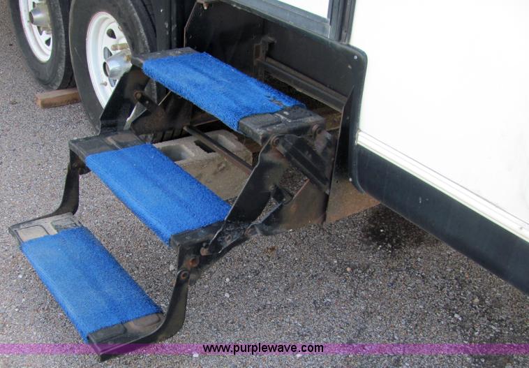 image for item 6189 2000 Hitch Hiker fifth wheel camper