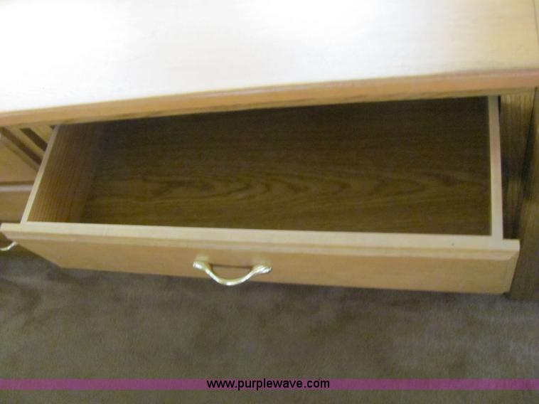 image for item 6189 2000 Hitch Hiker fifth wheel camper